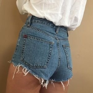URBAN OUTFITTERS JEAN SHORTS